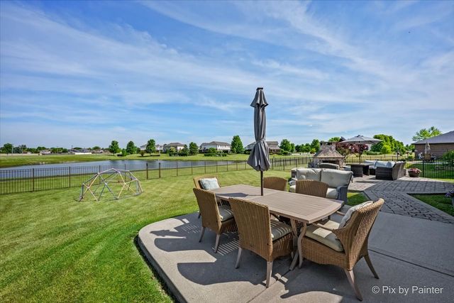 2827 Brett Drive, New Lenox, IL 60451