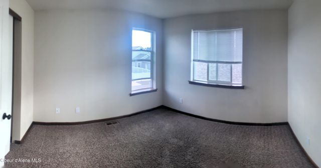 8256 N Woodworth ST, Post Falls, ID 83854