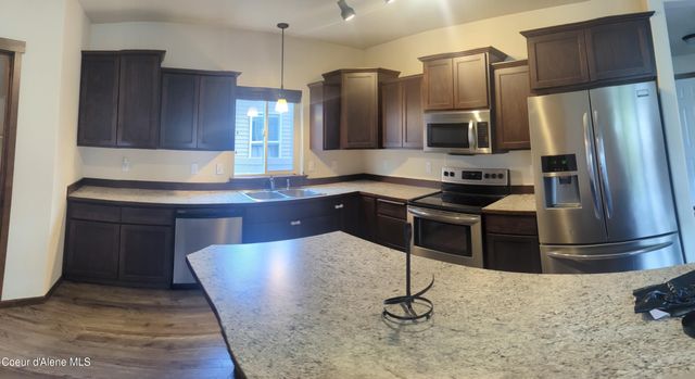 8256 N Woodworth ST, Post Falls, ID 83854