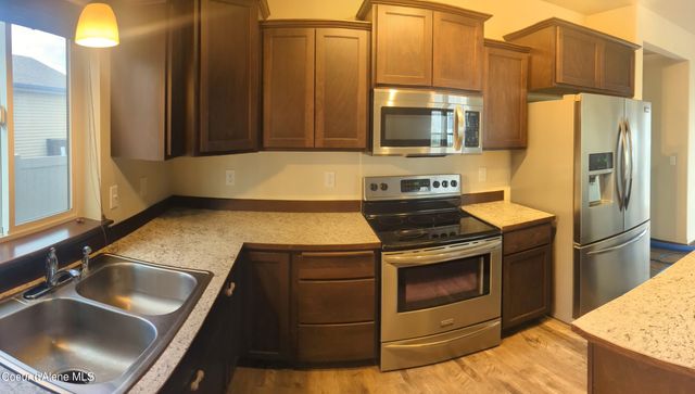 8256 N Woodworth ST, Post Falls, ID 83854