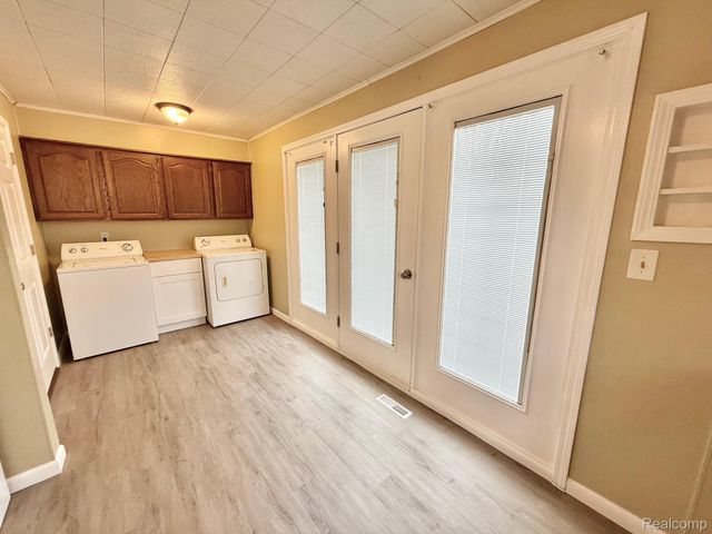 1514 Vermilya Avenue, Flint, MI 48507