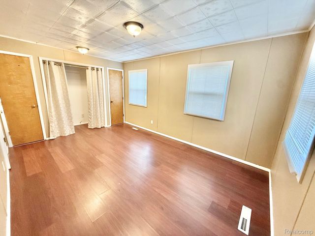 1514 Vermilya Avenue, Flint, MI 48507