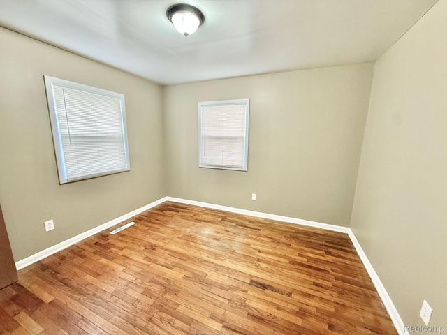 1514 Vermilya Avenue, Flint, MI 48507