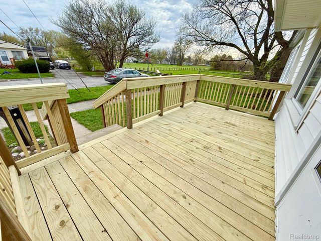1514 Vermilya Avenue, Flint, MI 48507