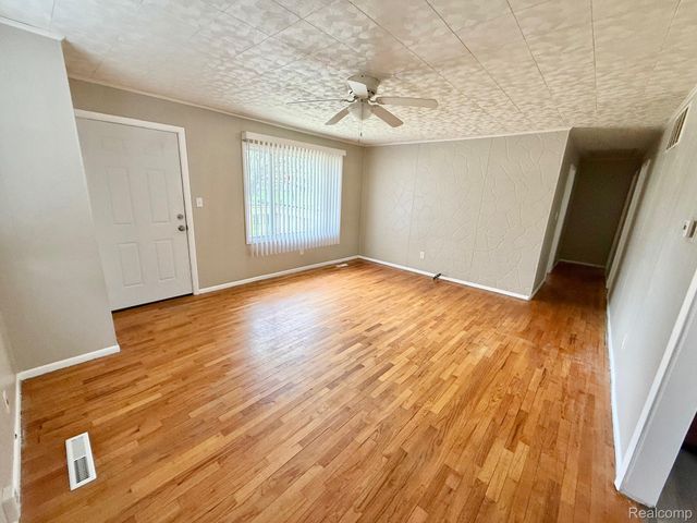 1514 Vermilya Avenue, Flint, MI 48507