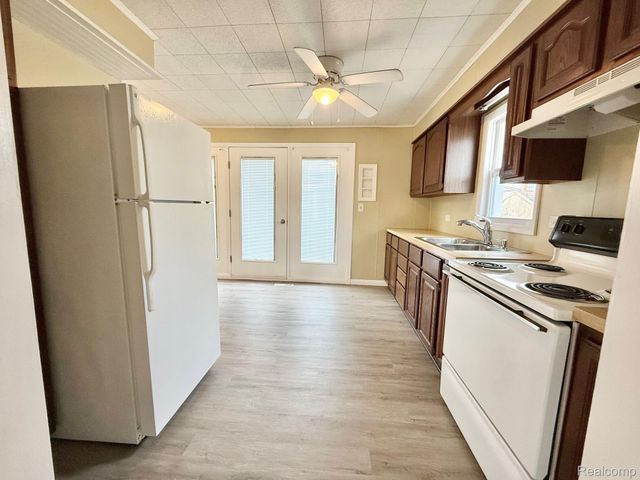 1514 Vermilya Avenue, Flint, MI 48507