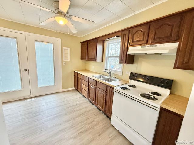 1514 Vermilya Avenue, Flint, MI 48507