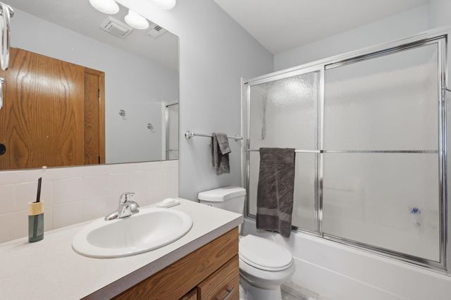 11809 W Alderny Ct, Wichita, KS 67212
