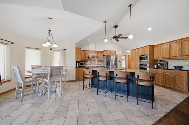 11809 W Alderny Ct, Wichita, KS 67212