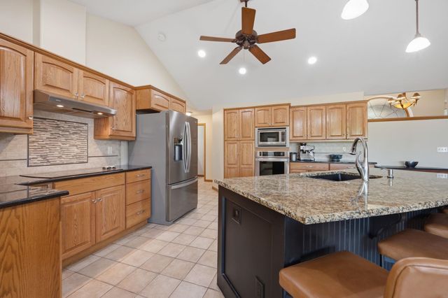 11809 W Alderny Ct, Wichita, KS 67212