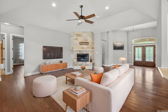 219 Winding View, New Braunfels, TX 78132