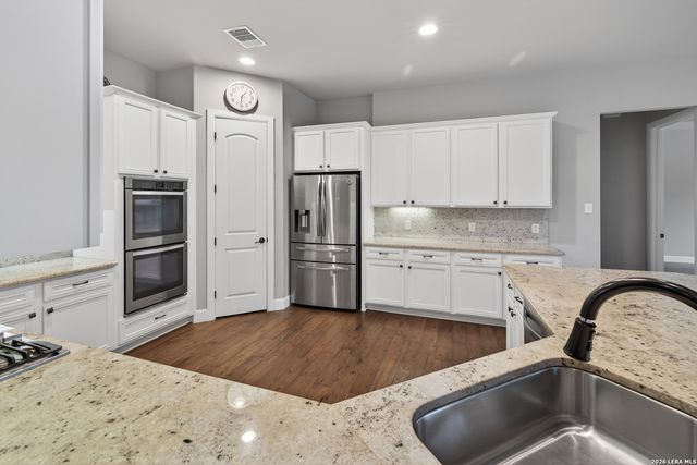 219 Winding View, New Braunfels, TX 78132