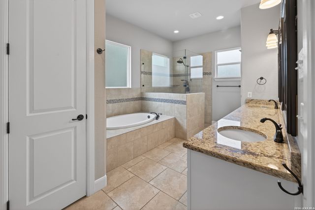 219 Winding View, New Braunfels, TX 78132
