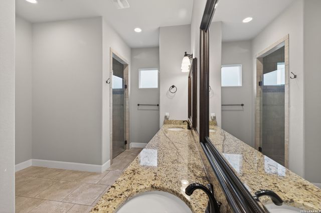 219 Winding View, New Braunfels, TX 78132
