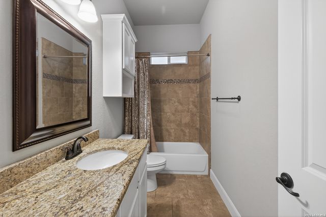219 Winding View, New Braunfels, TX 78132