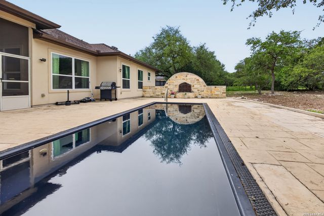 219 Winding View, New Braunfels, TX 78132