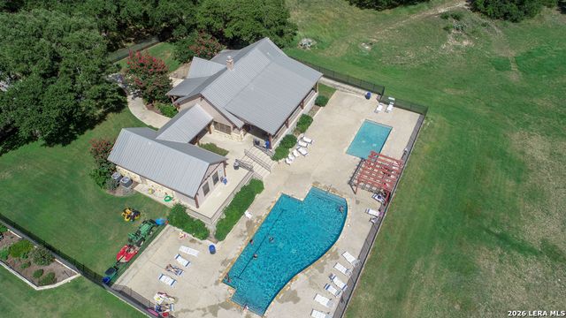 219 Winding View, New Braunfels, TX 78132