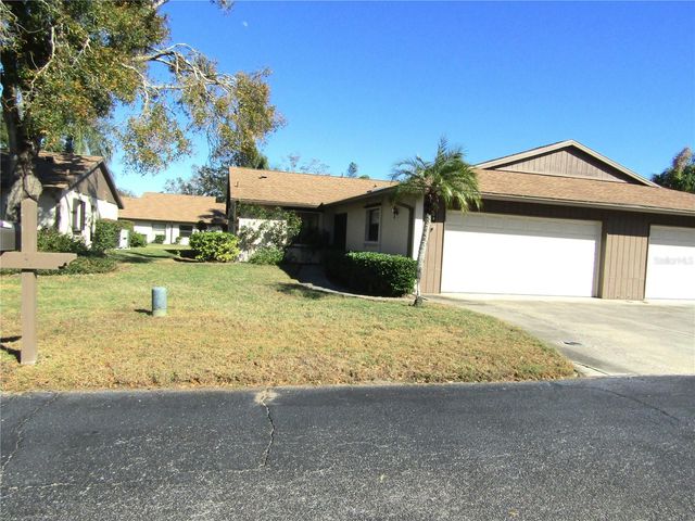 376 OAK HILL DRIVE 36, Sarasota, FL 34232