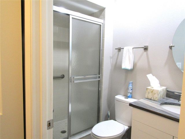 376 OAK HILL DRIVE 36, Sarasota, FL 34232