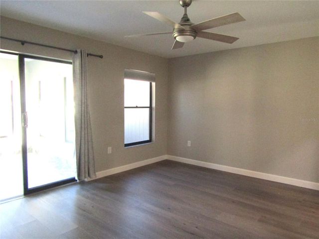 376 OAK HILL DRIVE 36, Sarasota, FL 34232