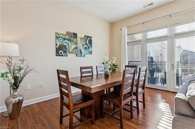 670 Town Center Dr Unit 405, Newport News, VA 23606