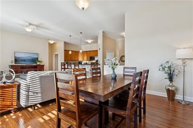 670 Town Center Dr Unit 405, Newport News, VA 23606