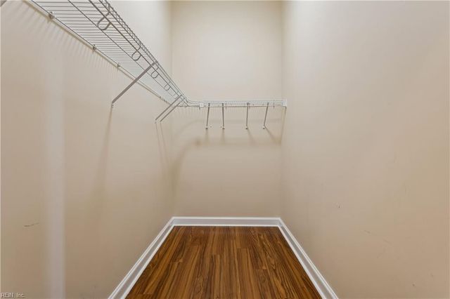 670 Town Center Dr Unit 405, Newport News, VA 23606