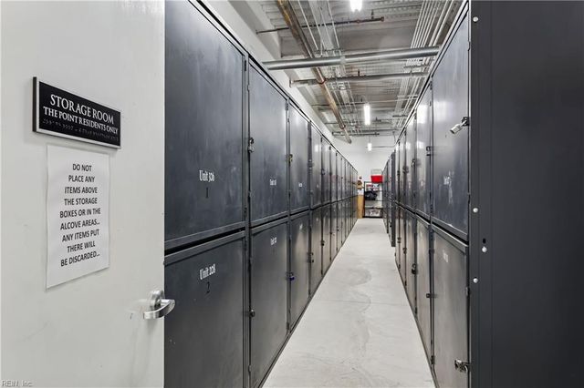 670 Town Center Dr Unit 405, Newport News, VA 23606