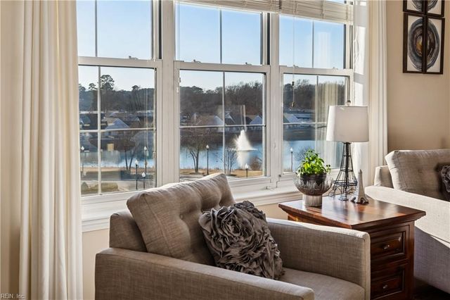 670 Town Center Dr Unit 405, Newport News, VA 23606