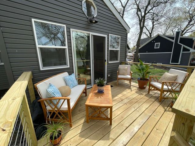 4909 Wildwood Drive, Mchenry, IL 60051