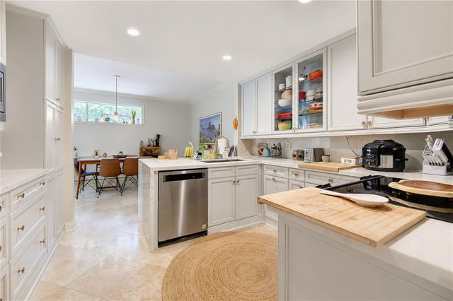 239 Litchfield Lane, Houston, TX 77024