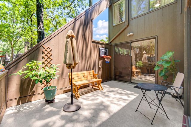 239 Litchfield Lane, Houston, TX 77024