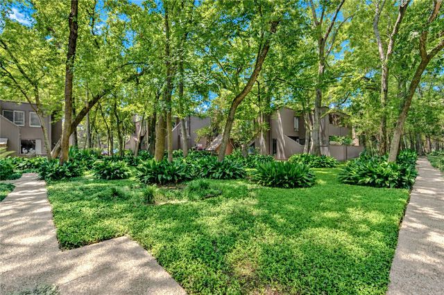 239 Litchfield Lane, Houston, TX 77024