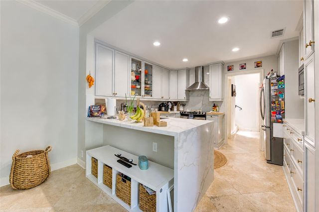 239 Litchfield Lane, Houston, TX 77024
