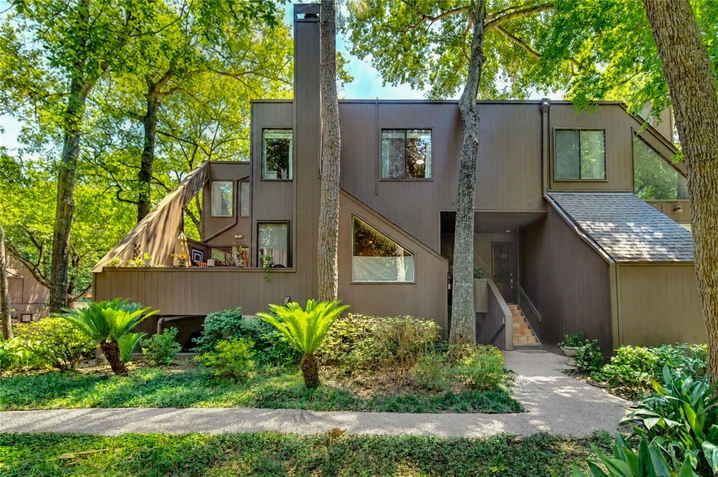 239 Litchfield Lane, Houston, TX 77024