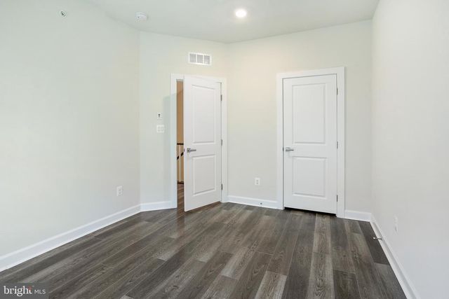 6725 24TH CT N, Arlington, VA 22205