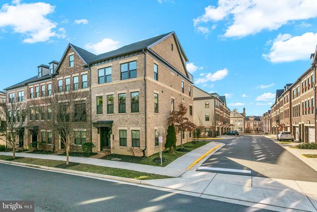 6725 24TH CT N, Arlington, VA 22205