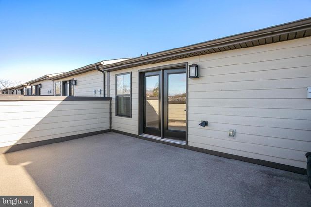 6725 24TH CT N, Arlington, VA 22205