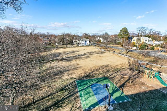 6725 24TH CT N, Arlington, VA 22205