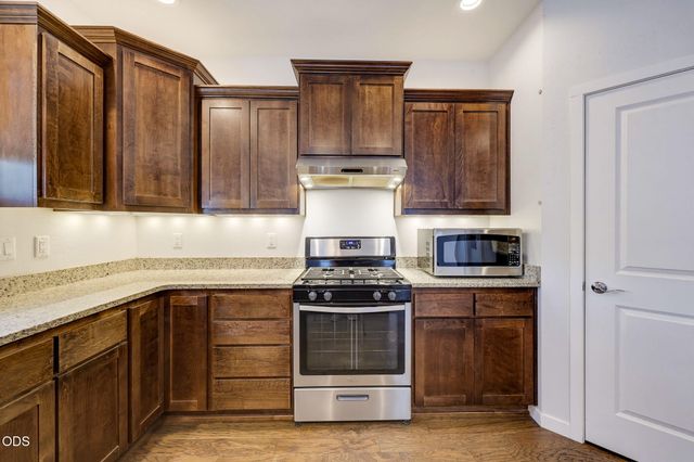 417 Echo Way, Eagle Point, OR 97524