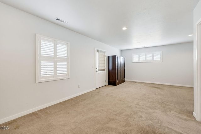 417 Echo Way, Eagle Point, OR 97524