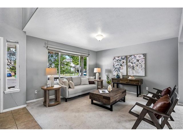 2956 S Espana Ct, Aurora, CO 80013
