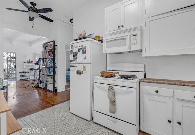 534 S Coronado, Los Angeles, CA 90057