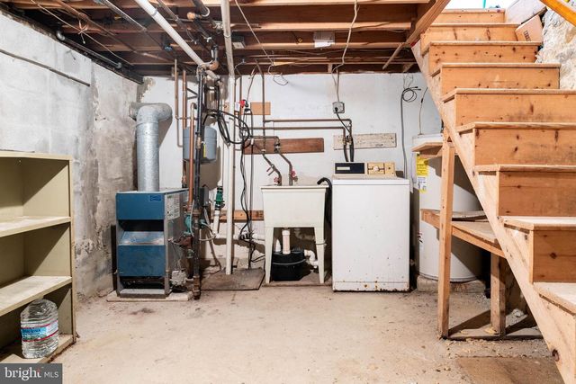 211 GREENFIELD AVE, Ardmore, PA 19003