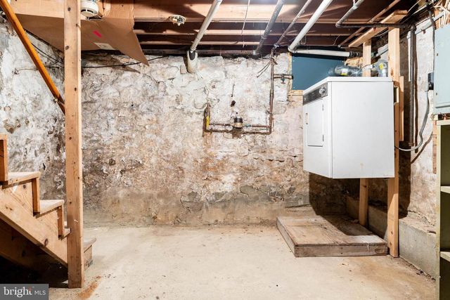 211 GREENFIELD AVE, Ardmore, PA 19003