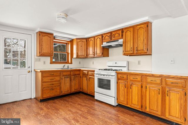 211 GREENFIELD AVE, Ardmore, PA 19003