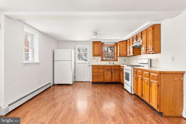 211 GREENFIELD AVE, Ardmore, PA 19003