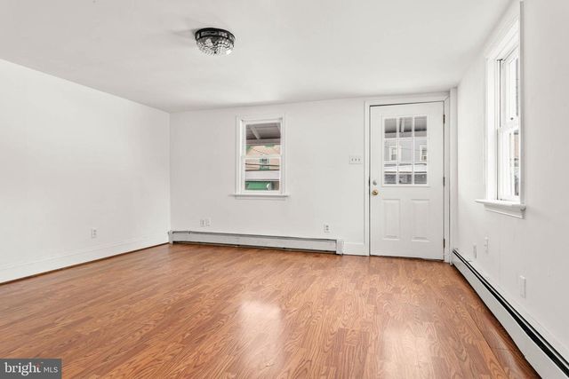 211 GREENFIELD AVE, Ardmore, PA 19003