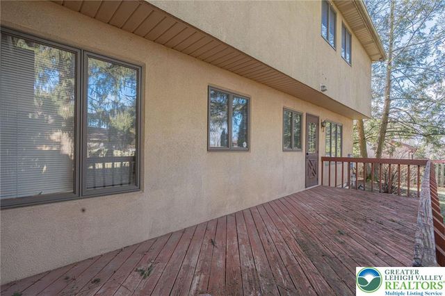 1501 Sycamore Avenue, Forks Twp, PA 18040