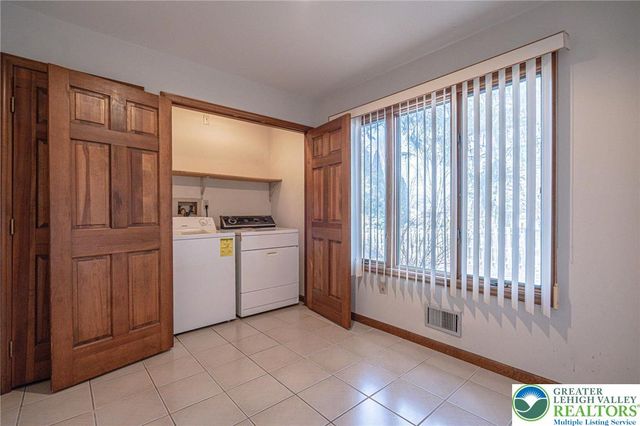 1501 Sycamore Avenue, Forks Twp, PA 18040